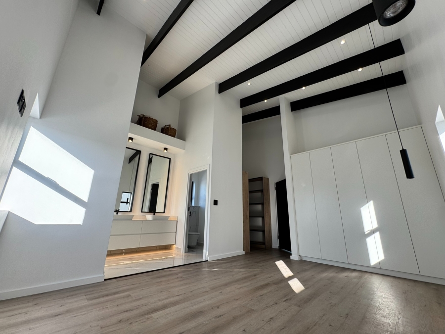 3 Bedroom Property for Sale in Sandown Western Cape